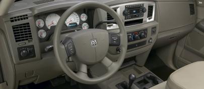 Dodge Ram 4500-5500 (2007) - picture 7 of 8
