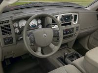 Dodge Ram 4500 / 5500 (2007) - picture 7 of 8