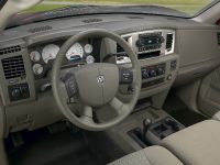 Dodge Ram 4500 / 5500 (2007) - picture 8 of 8