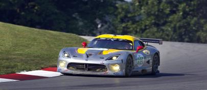 Dodge SRT Viper GTS-R (2013) - picture 4 of 9
