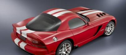 Dodge Viper SRT10 (2008) - picture 4 of 8