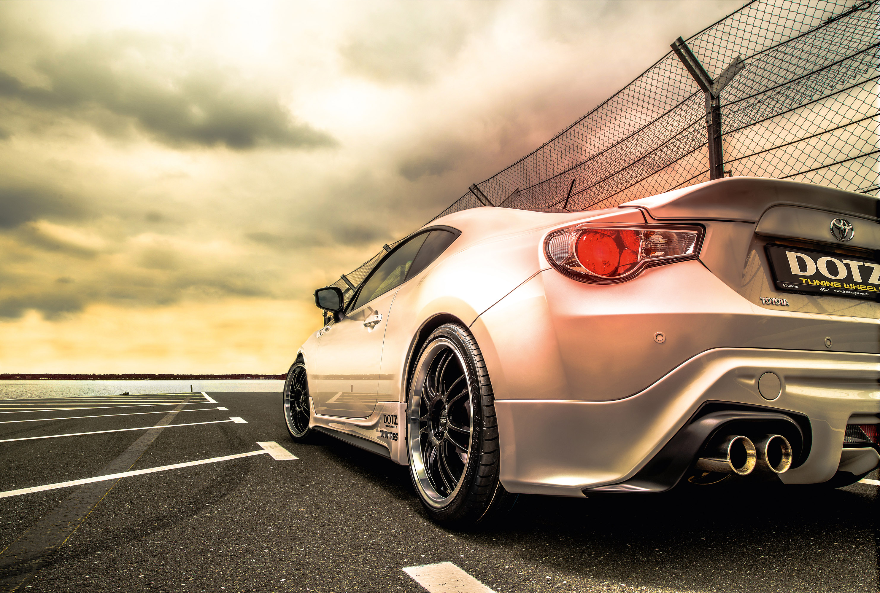 Dotz Shift Toyota GT8