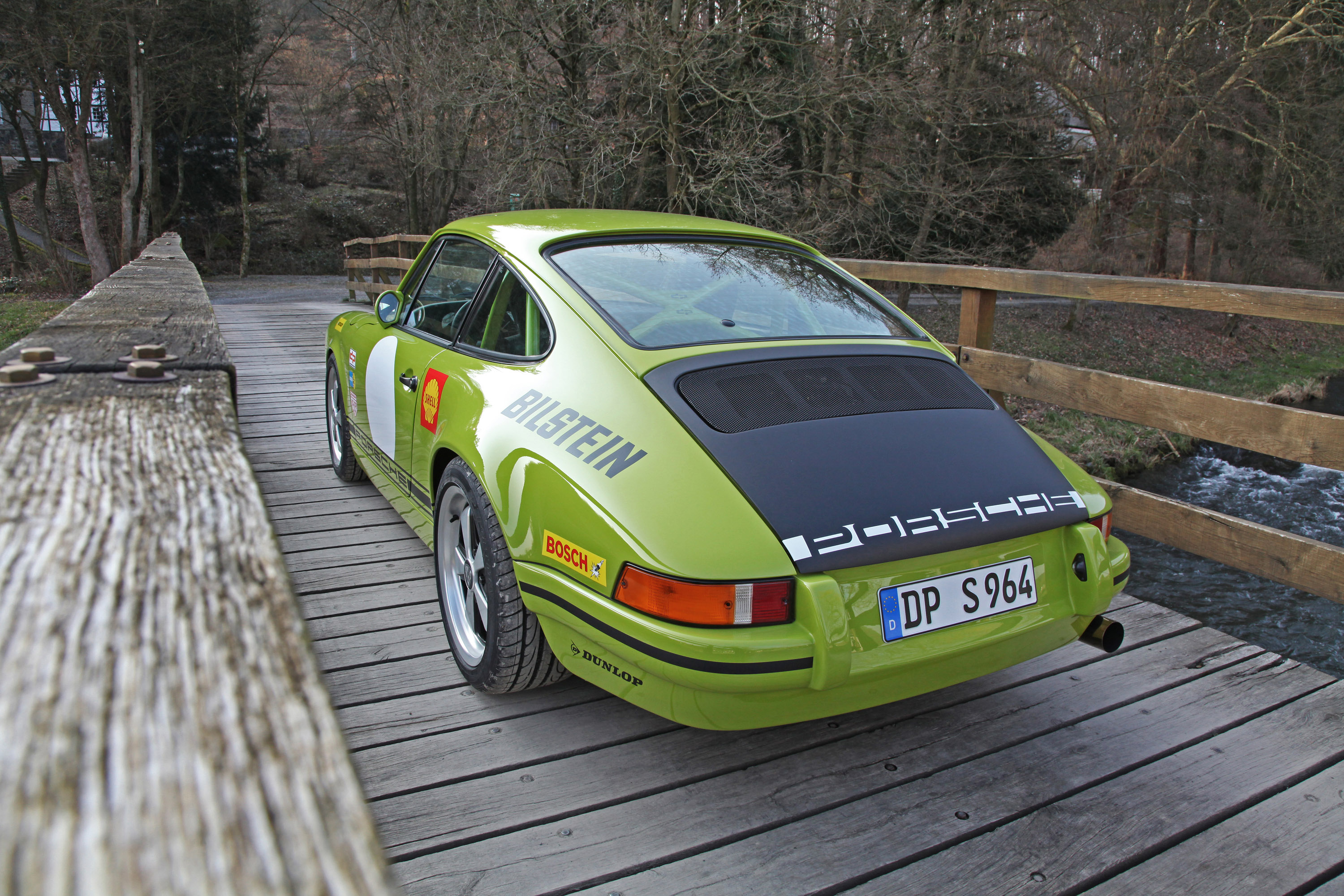 DP Motorsport Porsche 911 964