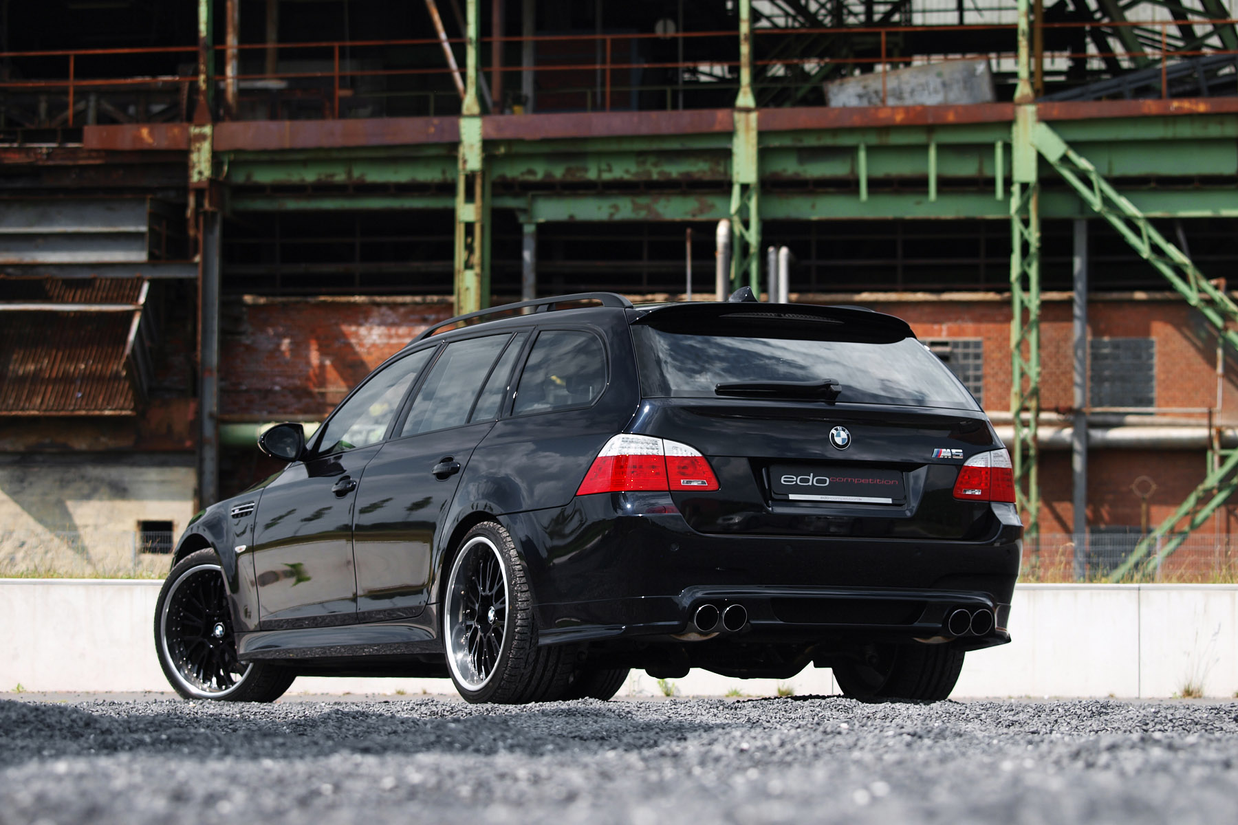 Edo BMW M5 E60 Dark Edition