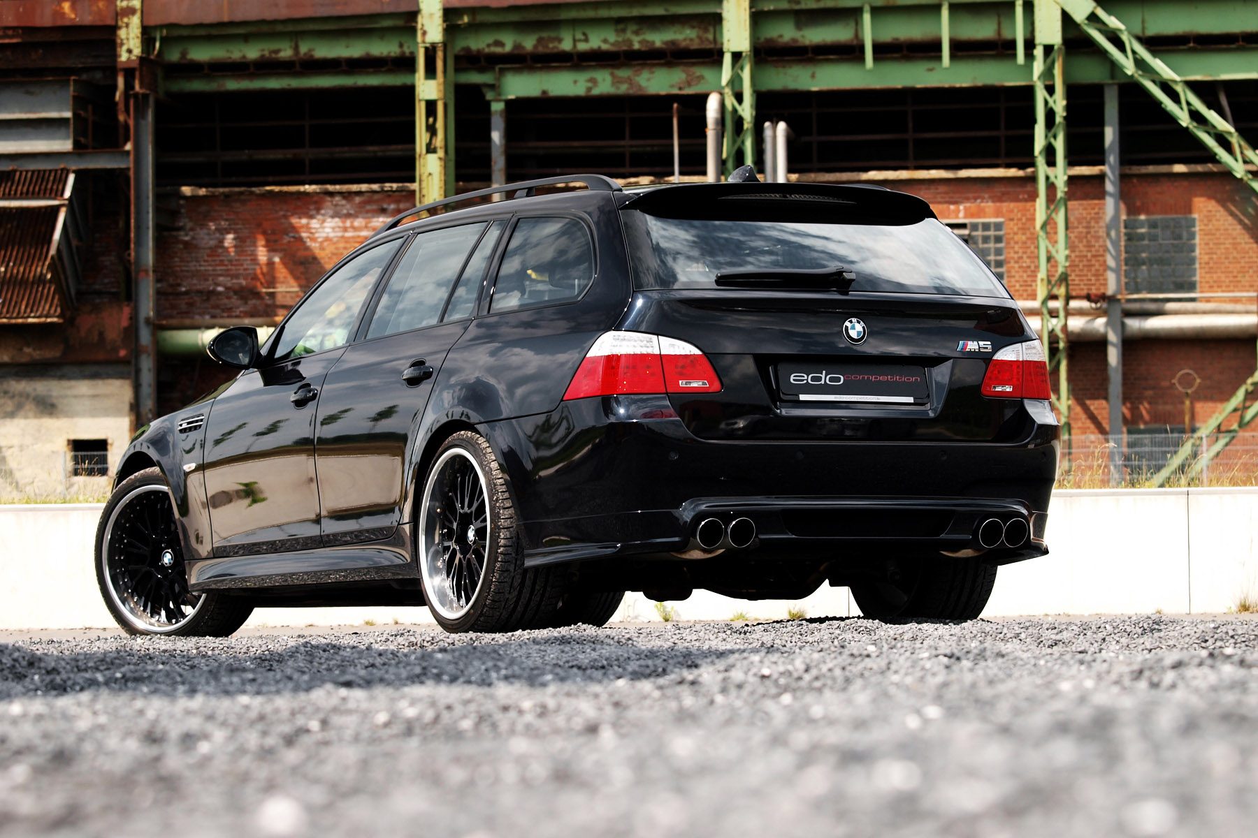 Edo BMW M5 E60 Dark Edition