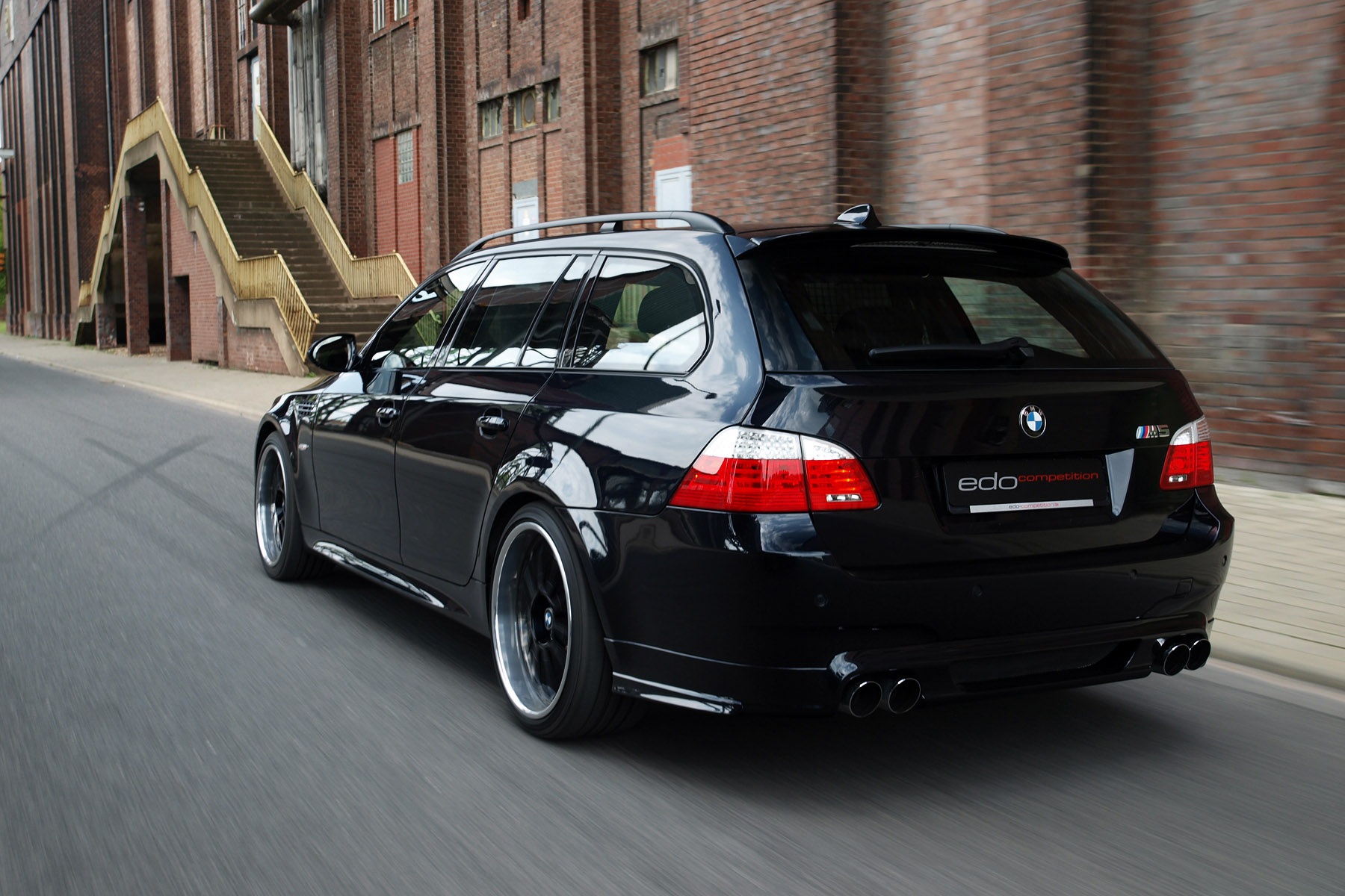 Edo BMW M5 E60 Dark Edition