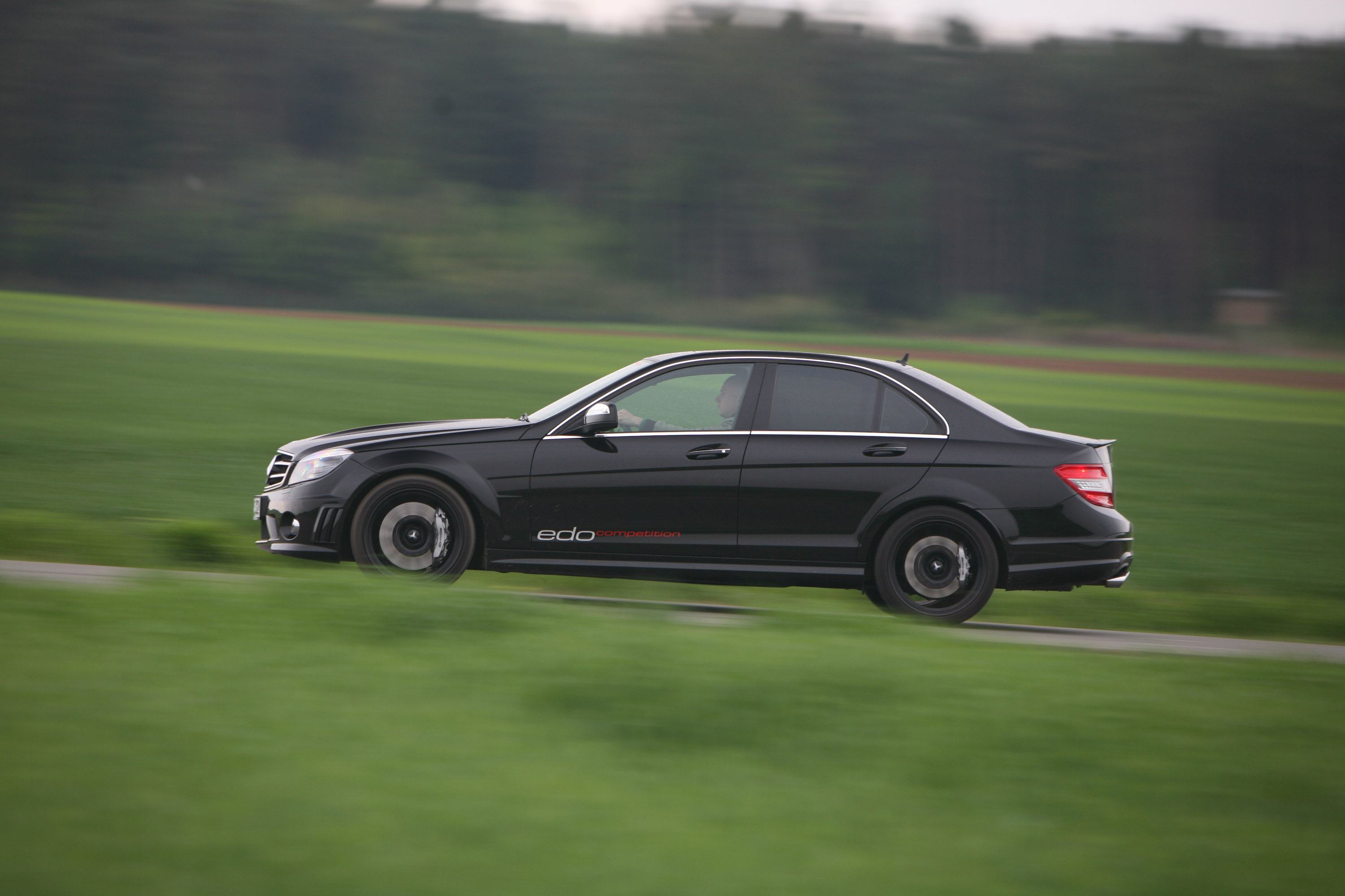 edo competition Mercedes-benz C63 AMG