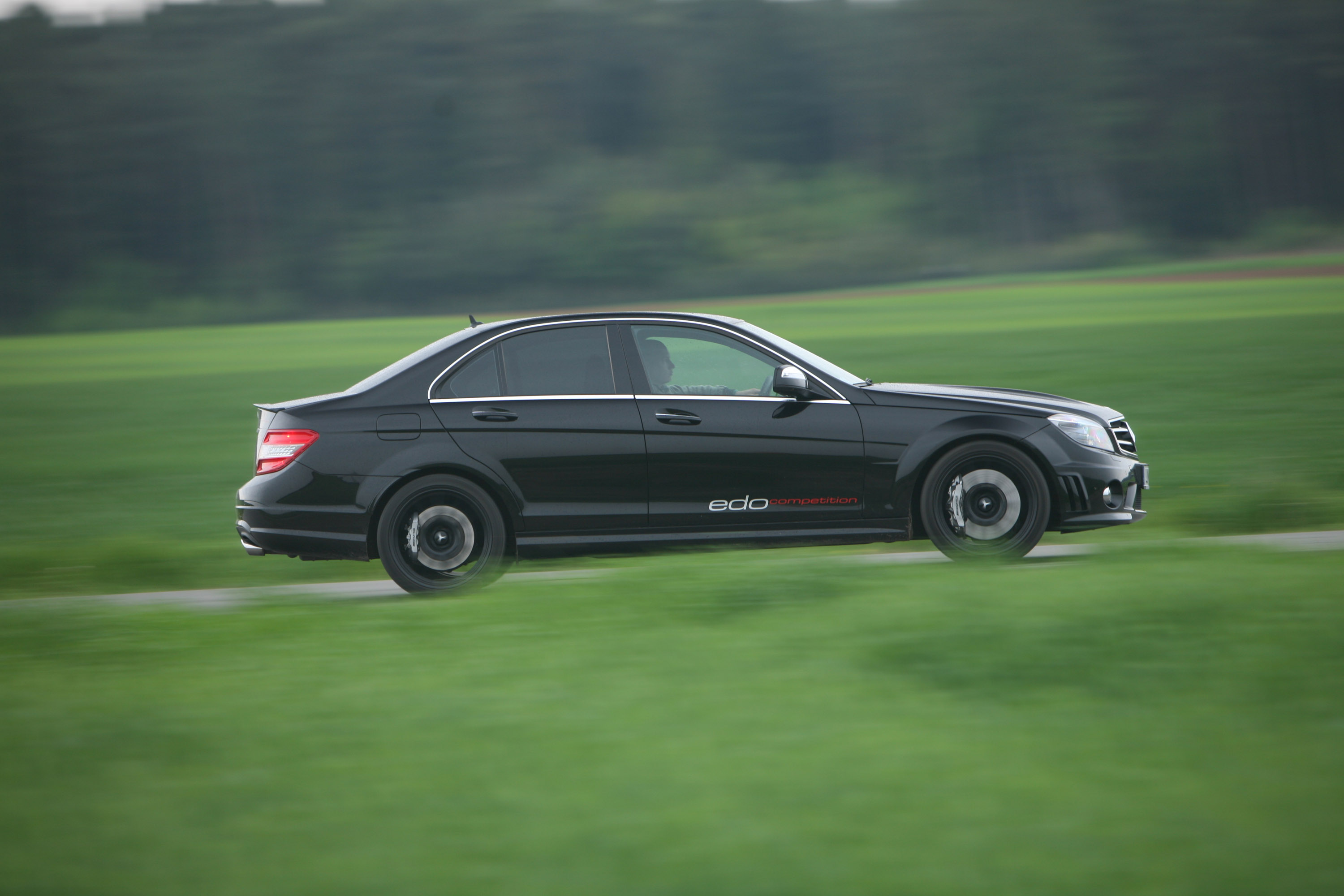 edo competition Mercedes-benz C63 AMG