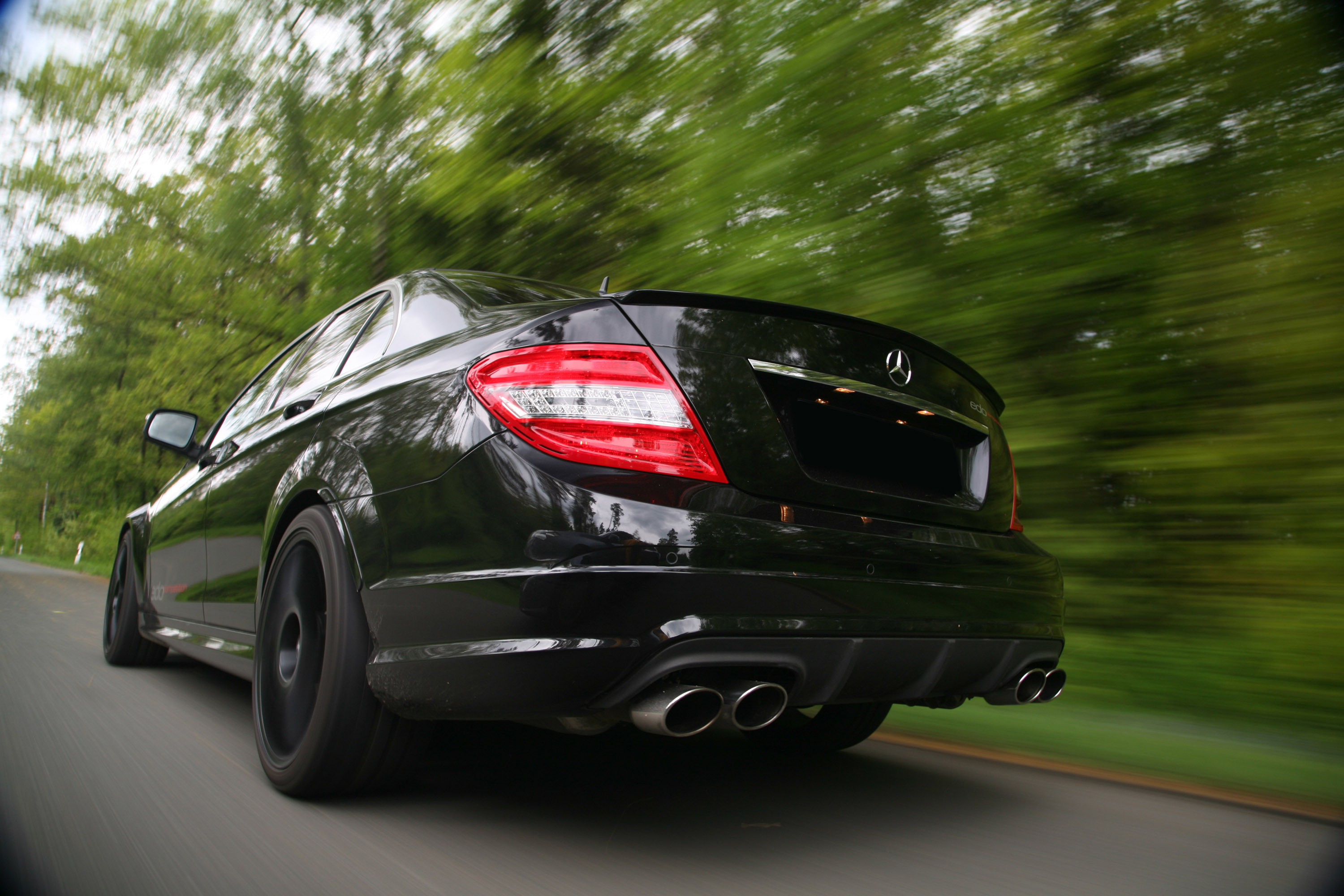 edo competition Mercedes-benz C63 AMG