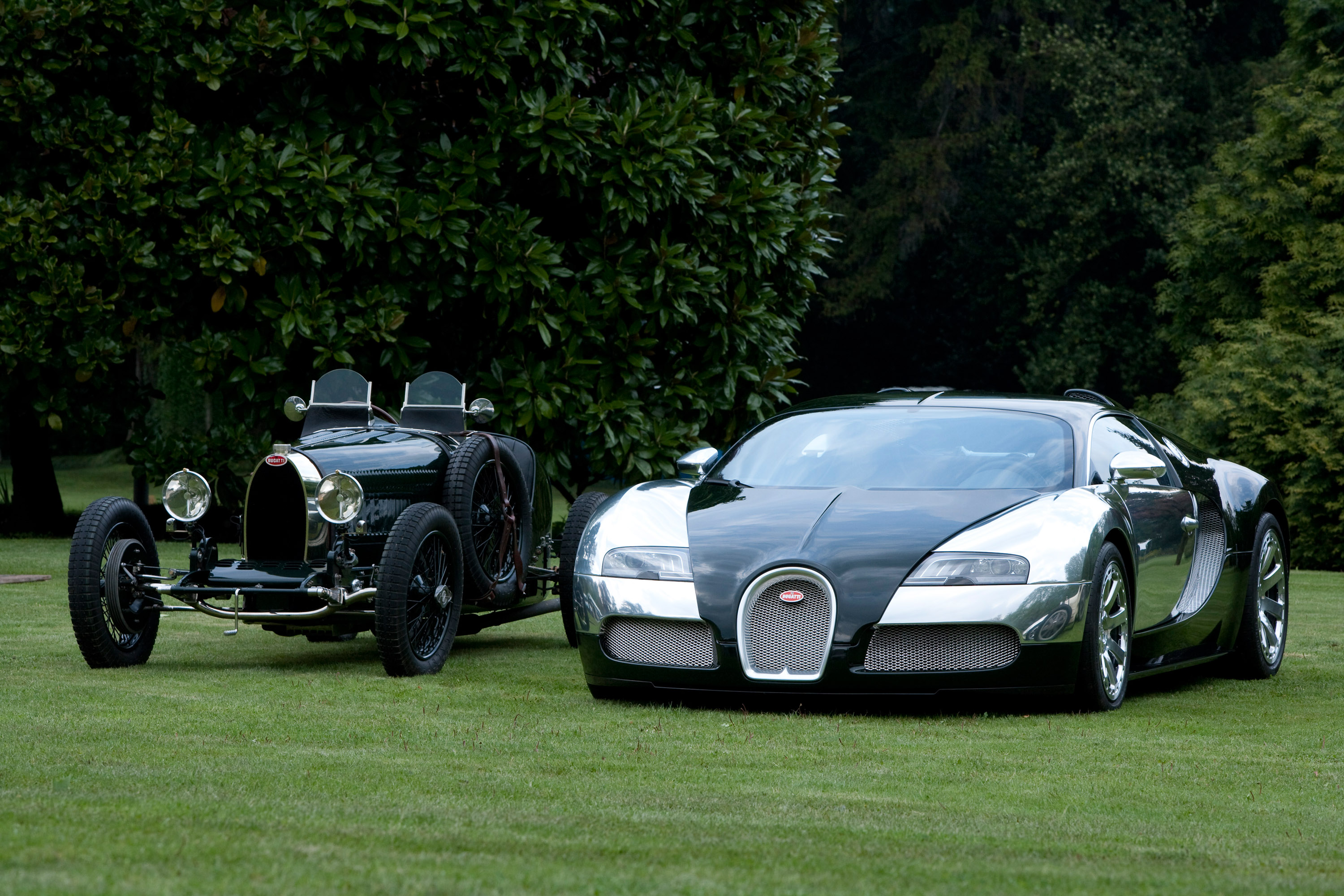 Bugatti Veyrons and Type 35 Grand Prix