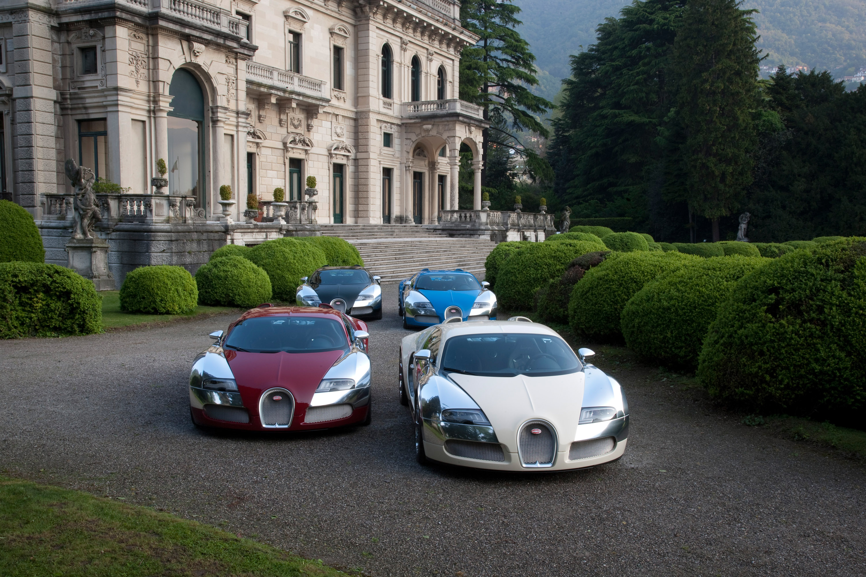 Bugatti Veyrons and Type 35 Grand Prix