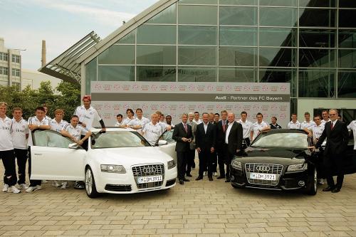 FC Bayern Audi (2008) - picture 1 of 6