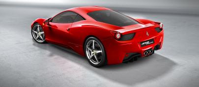Ferrari 458 Italia (2009) - picture 4 of 21