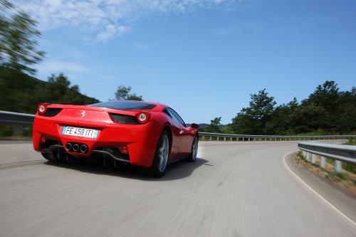 Ferrari 458 Italia (2009) - picture 16 of 21