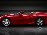 Ferrari california (2009) - picture 2 of 8