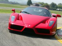Ferrari Enzo (2002) - picture 38 of 49