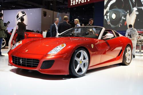 Ferrari SA APERTA Paris (2010) - picture 1 of 5