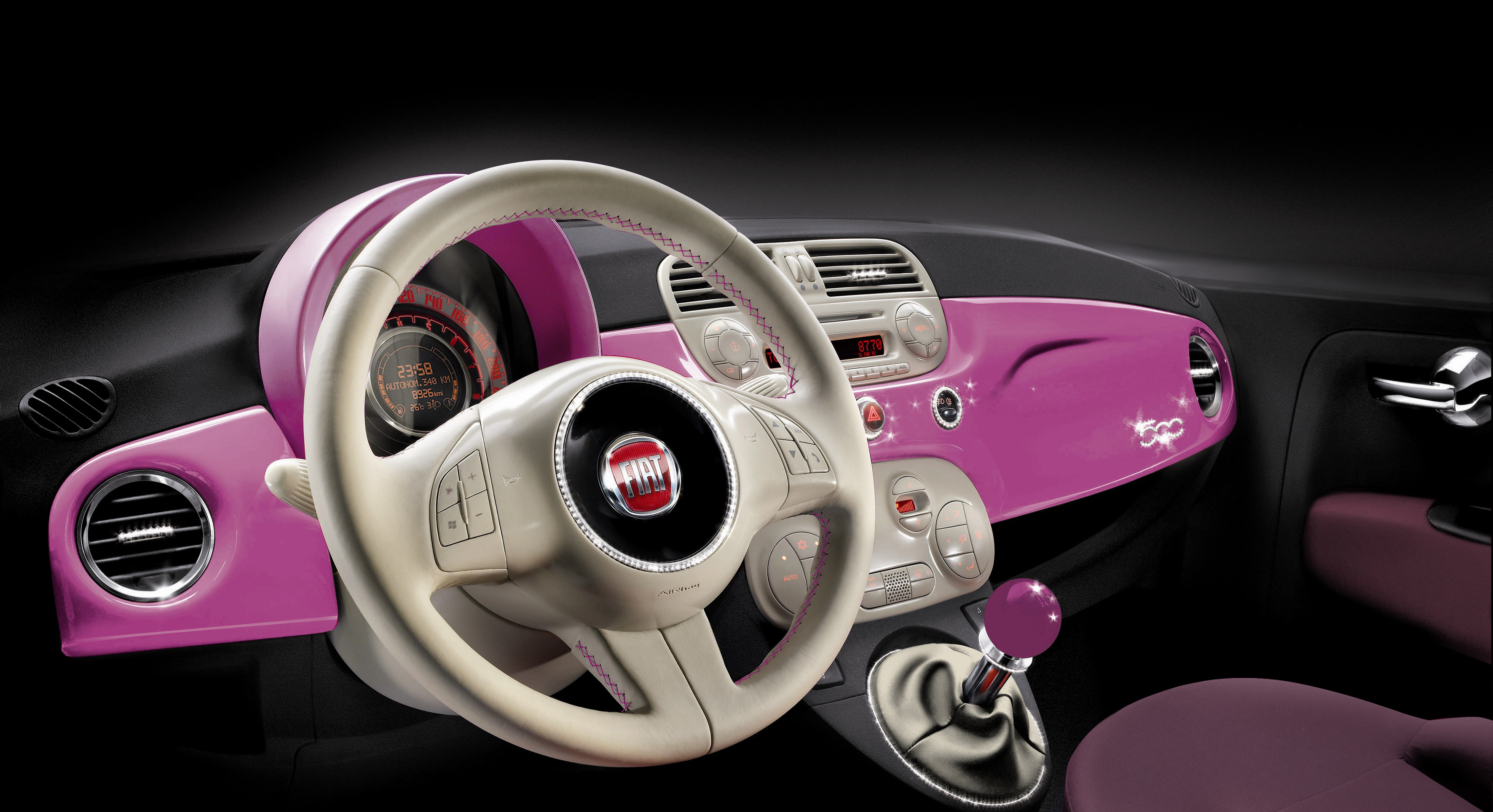 Voiture fiat 500 barbie + barbie