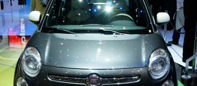 Fiat 500L Geneva (2012) - picture 4 of 5
