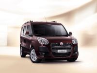 Fiat Doblo (2010) - picture 1 of 8