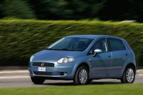 FIAT Grande Punto Natural Power (2009) - picture 8 of 10