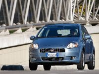 FIAT Grande Punto Natural Power (2009) - picture 5 of 10