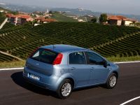 FIAT Grande Punto Natural Power (2009) - picture 6 of 10