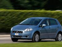 FIAT Grande Punto Natural Power (2009) - picture 7 of 10