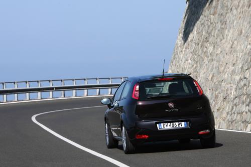 Fiat Punto Evo (2009) - picture 17 of 37