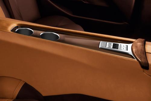 Fisker Karma Plug-in Hybrid (2010) - picture 17 of 31