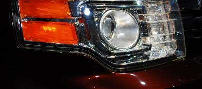 Ford Flex (2009) - picture 7 of 10