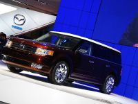 Ford Flex (2009) - picture 3 of 10