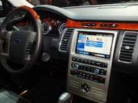 Ford Flex (2009) - picture 6 of 10