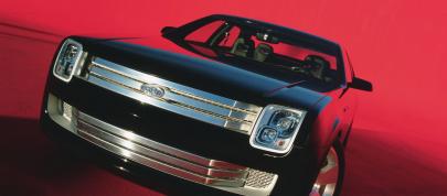 Ford 427 Concept (2003) - picture 4 of 14