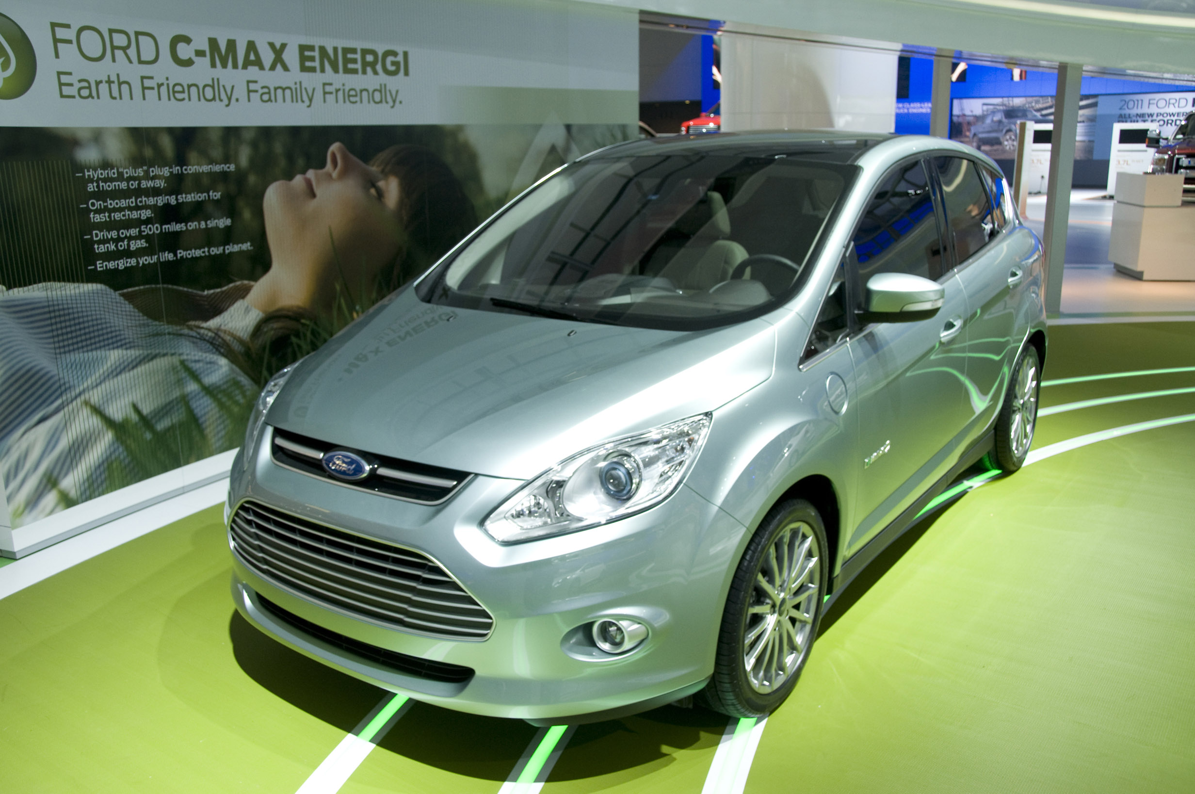 Ford C-MAX ENERGI Detroit