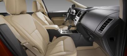 Ford Edge (2009) - picture 7 of 10