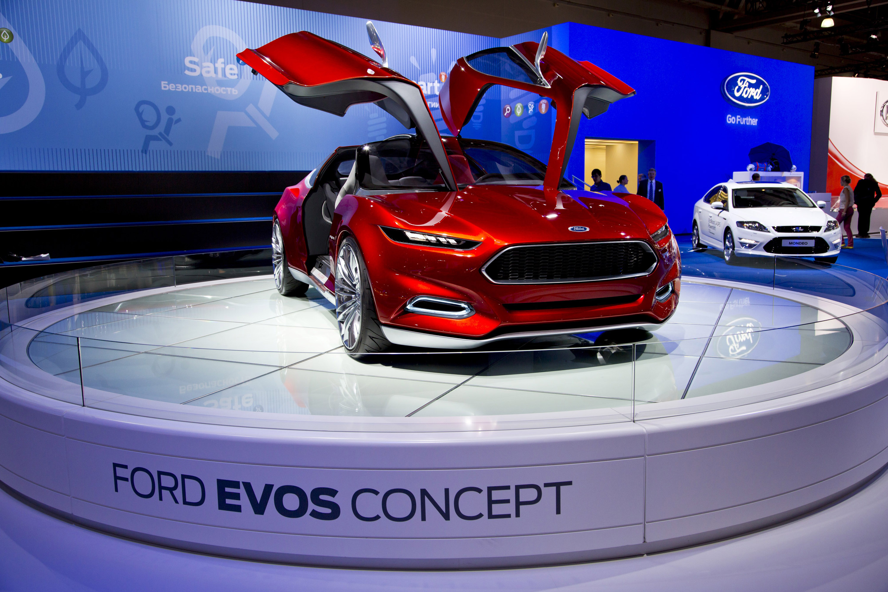 Ford Evos Concept Moscow