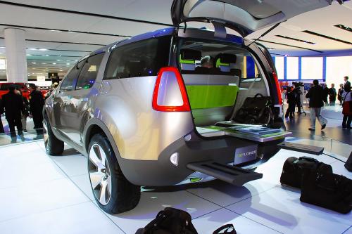 Ford Explorer America Concept Detroit (2008) - picture 8 of 9