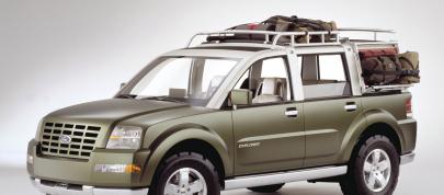 Ford Explorer Sportsman (2001) - picture 4 of 14