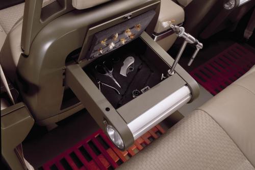 Ford Explorer Sportsman (2001) - picture 9 of 14