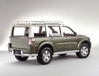 Ford Explorer Sportsman (2001) - picture 3 of 14