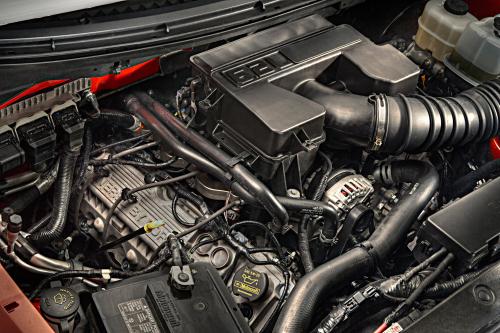 Ford F-150 SVT Raptor (2010) - picture 17 of 25