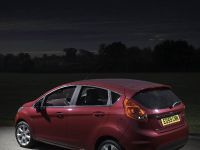 Ford Fiesta Titanium (2010) - picture 4 of 6