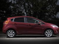 Ford Fiesta Titanium (2010) - picture 5 of 6
