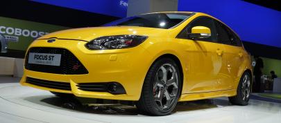 Ford Focus ST Frankfurt (2011) - picture 4 of 5
