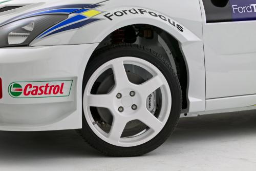 Ford Focus WRC8 (2004) - picture 8 of 14