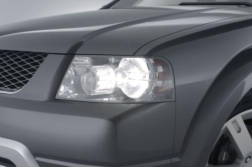 Ford Freestyle FX Concept (2003) - picture 9 of 26