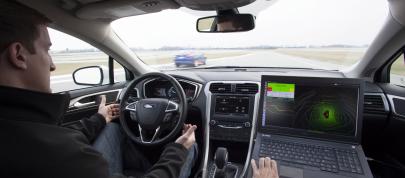 Ford Fusion Hybrid Automated Vehicle (2013) - picture 4 of 6