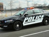 Ford Interceptor Sedan 3.7 Ti-VCT (2012) - picture 5 of 7