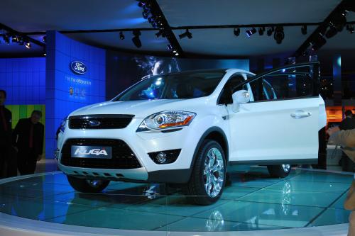 Ford Kuga Frankfurt (2011) - picture 1 of 2